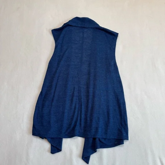 4pc set Van Heusen Women's Tops - Floral and Solid in Blue, Green, Cream Size L - Picture 16 of 16